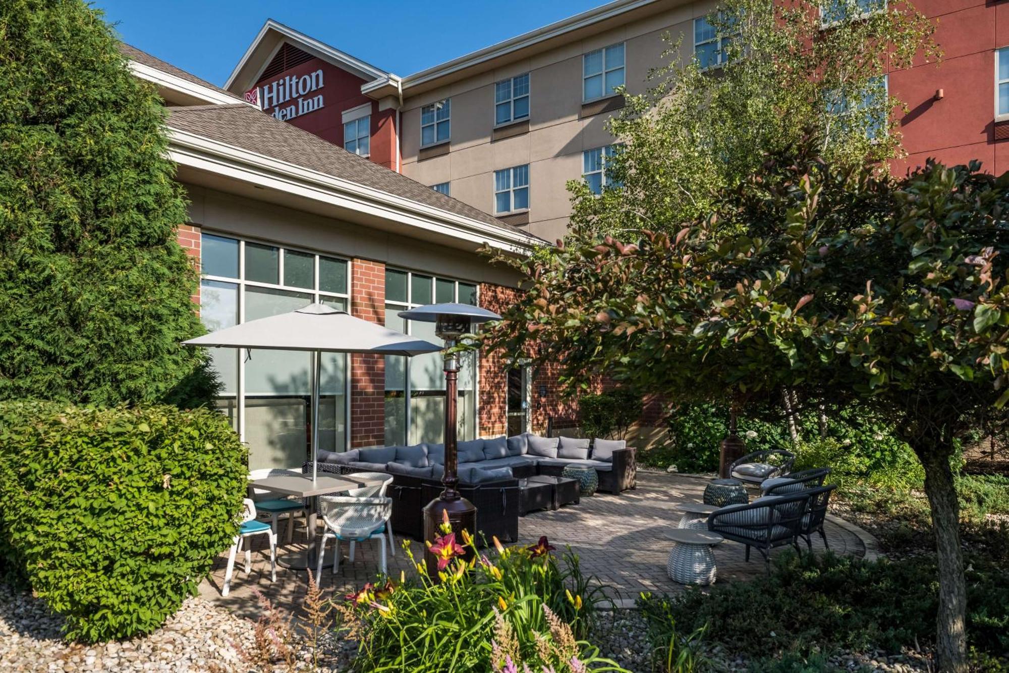 Hilton Garden Inn Rockford Exterior photo